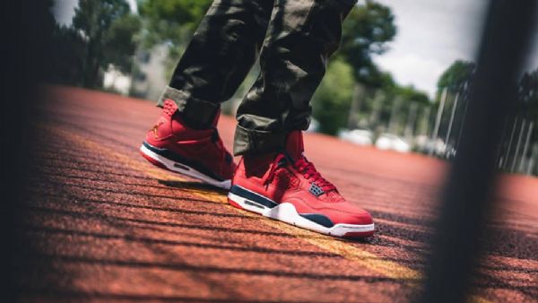 Boty Nike Air Jordan 4 Fiba Pro Muže Červené