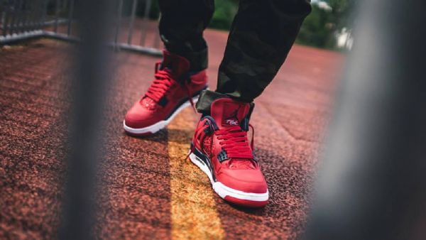 Boty Nike Air Jordan 4 Fiba Pro Muže Červené