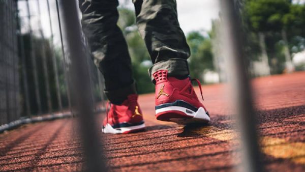 Boty Nike Air Jordan 4 Fiba Pro Muže Červené