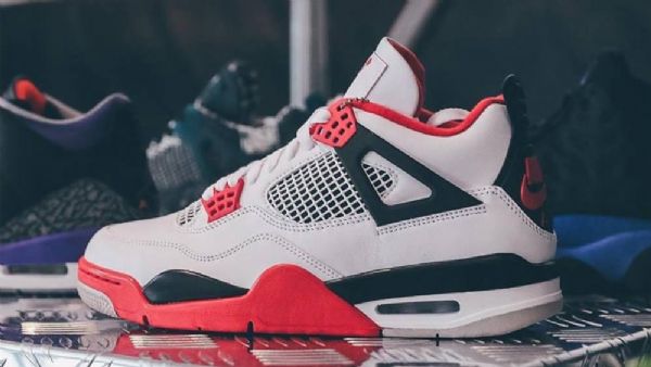Boty Nike Air Jordan 4 Fire Pro Muže Červené