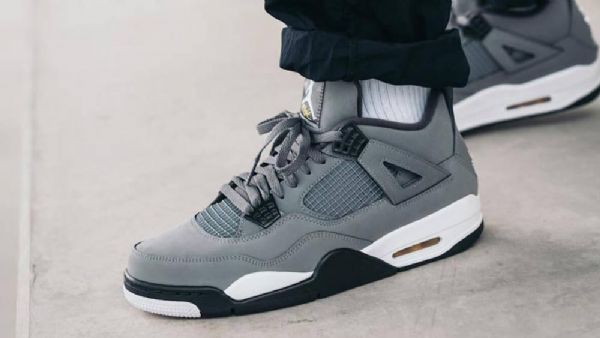 Boty Nike Air Jordan 4 Pro Muže Šedé