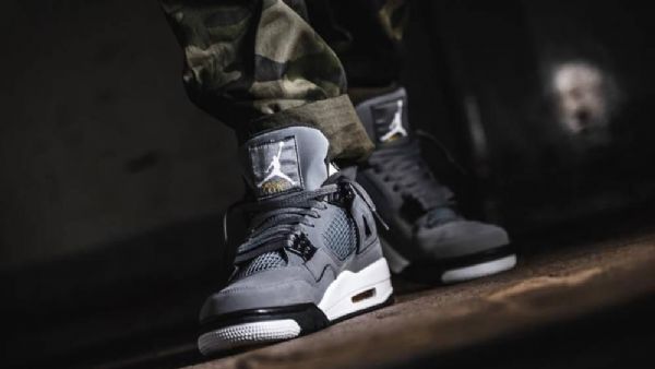 Boty Nike Air Jordan 4 Pro Muže Šedé