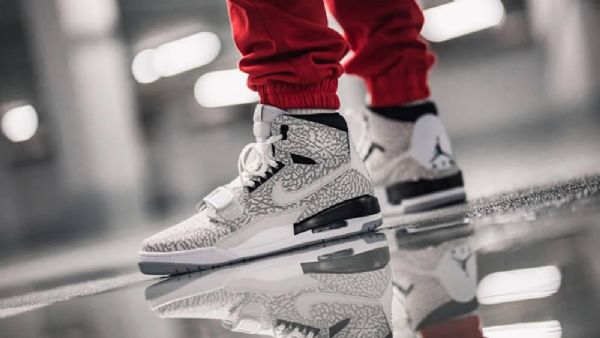 Boty Nike Air Jordan Legacy 312 Pro Muže Šedočerné