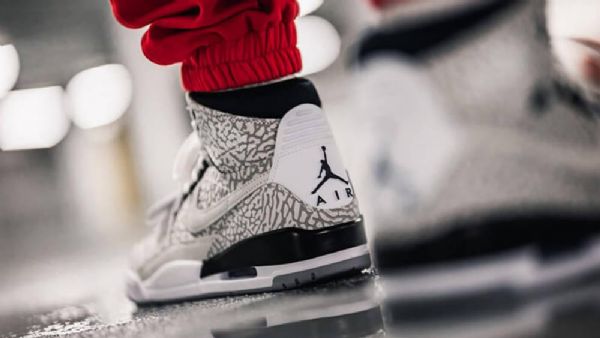 Boty Nike Air Jordan Legacy 312 Pro Muže Šedočerné