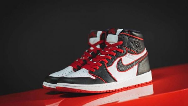 Boty Nike Air Jordan 1 Bloodline Pro Ženy Černá Bílý Červený