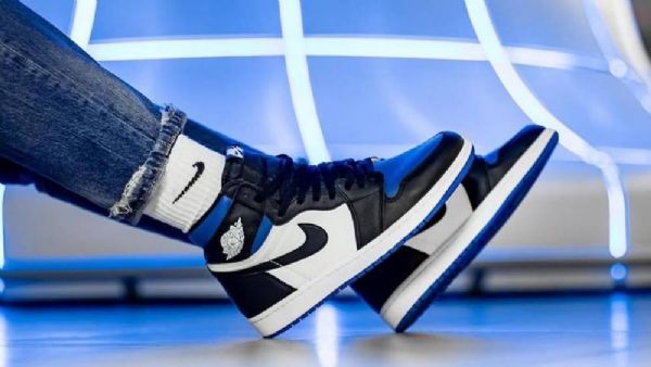 Boty Nike Air Jordan 1 High Tops Og Game Royal Pro Ženy Bílá Černá Modrá