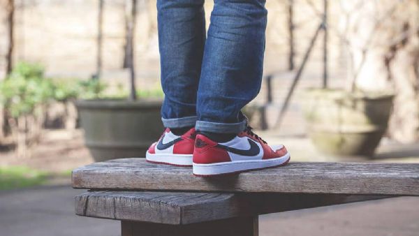 Boty Nike Air Jordan 1 Low Tops Chicago Pro Muže Červená Bílá Černá