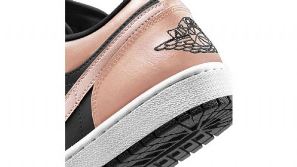 Boty Nike Air Jordan 1 Low Tops Crimson Tint Pro Ženy Černá Coral