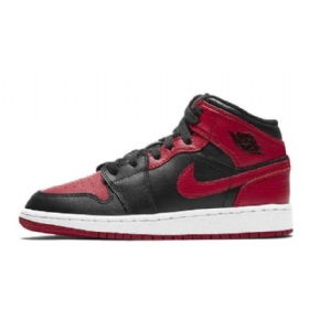 Boty Nike Air Jordan 1 Mid Tops Gs Banned Pro Muže Černá Červený
