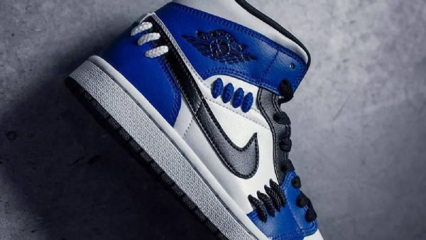 Boty Nike Air Jordan 1 Mid Tops Se Sisterhood Pro Muže Modré