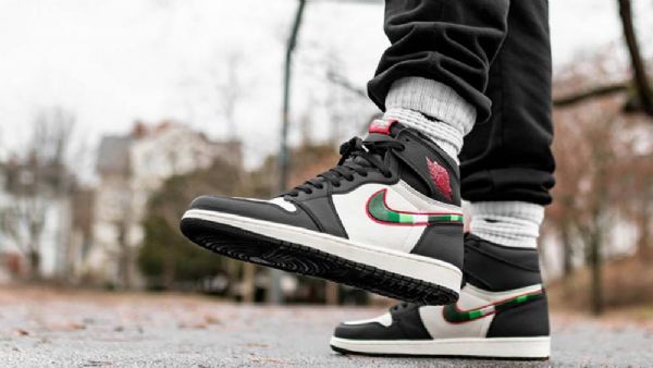 Boty Nike Air Jordan 1 Retro High Tops Og A Star Is Born Pro Muže Černá Bílý