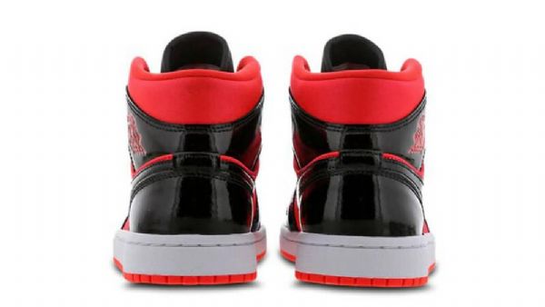 Dámské Boty Nike Air Jordan 1 Mid Tops Hot Punch Černá Červený