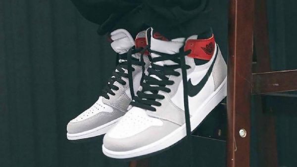 Dámské Boty Nike Air Jordan 1 Retro High Tops Světle Šedé