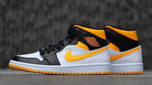 Dámské Laserové Boty Nike Air Jordan 1 Mid Tops Oranžová