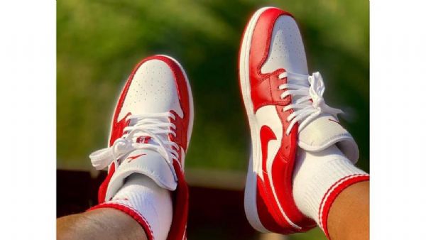 Dámské Nízké Boty Nike Air Jordan 1 Červené