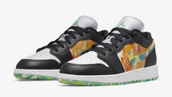 Dámské Odkapávací Boty Nike Air Jordan 1 Low Tops Gs Černá Šedá