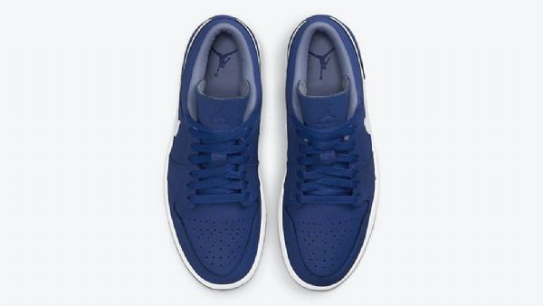 Dámské Polobotky Nike Air Jordan 1 Deep Royal V Tmavě Modré Barvě