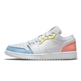 Dámské Polobotky Nike Air Jordan 1 Do Mých Prvních Trenérských Bot Bílé