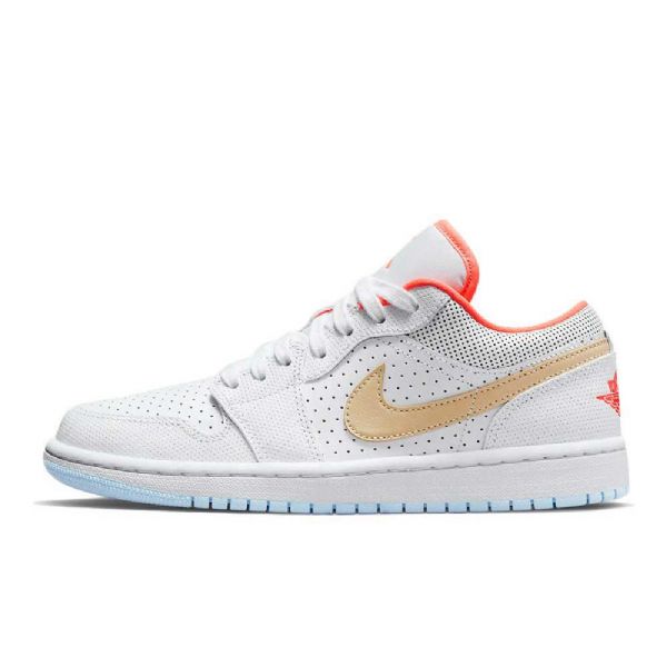 Dámské Sezamové Boty Nike Air Jordan 1 Low Tops Se V Bílé Barvě