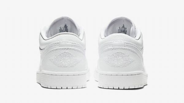 Dámské Trojité Boty Nike Air Jordan 1 Low Tops Bílý