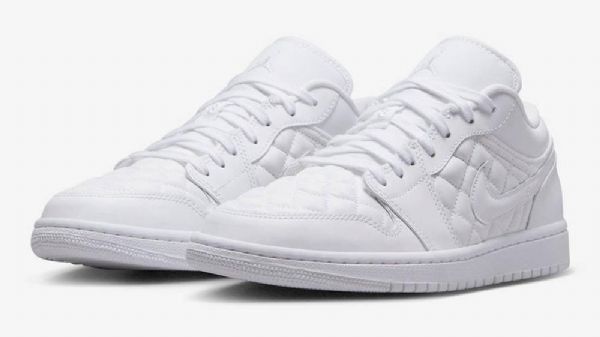 Dámské Trojité Polstrované Nízké Boty Nike Air Jordan 1 Bílé