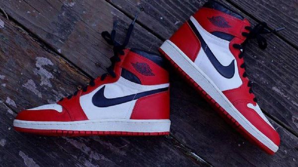 Nike Air Jordan 1 Og High Tops Chicago Boty Pro Muže Burgundy Bílý