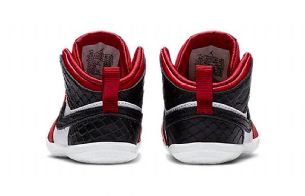 Nike Air Jordan 1 Retro Cb Basketbalové Boty Pro Děti Červené