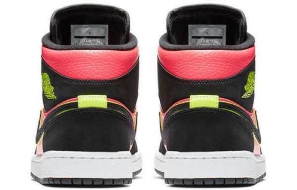 Nike Air Jordan 1 Retro Mid Tops Basketbalové Boty Pro Ženy Černo-červené