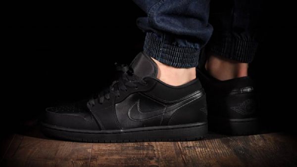 Nízké Trojité Boty Nike Air Jordan 1 Pro Muže Černé
