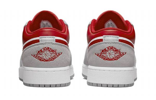 Pánské Basketbalové Boty Nike Air Jordan 1 Low Tops Se Gs Světle Šedočervené