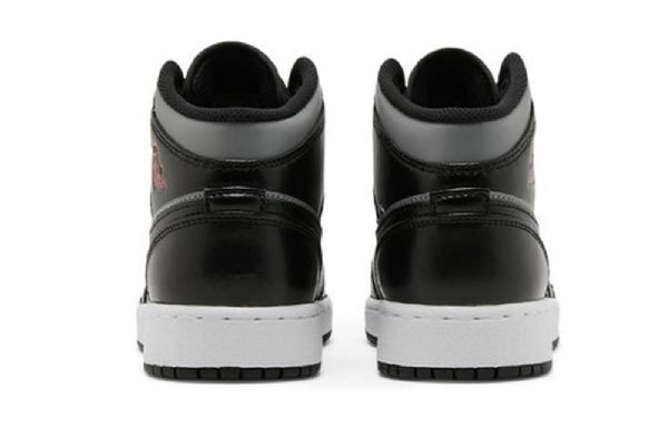 Pánské Basketbalové Boty Nike Air Jordan 1 Mid Tops Gs Černá Šedá