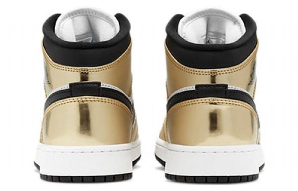 Pánské Basketbalové Boty Nike Air Jordan 1 Mid Tops Se Gs Zlaté