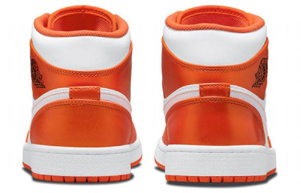 Pánské Basketbalové Boty Nike Air Jordan 1 Mid Tops Se Retro Oranžová
