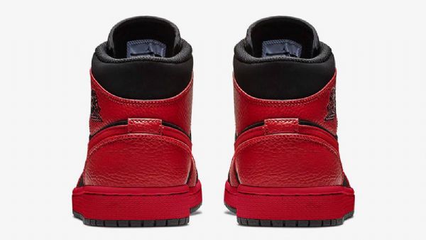 Pánské Boty Nike Air Jordan 1 Mid Tops Černá Červený