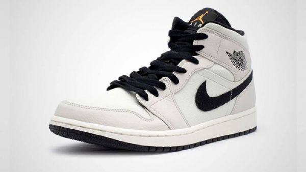 Pánské Boty Nike Air Jordan 1 Mid Tops Se Béžově Černé