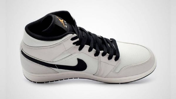 Pánské Boty Nike Air Jordan 1 Mid Tops Se Béžově Černé
