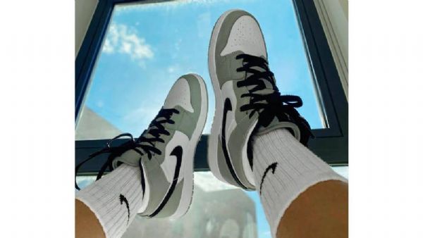 Pánské Boty Nike Air Jordan 1 Mid Tops Šedé