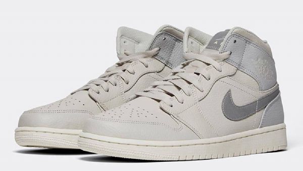 Pánské Boty Nike Air Jordan 1 Mid Tops Světle Šedé