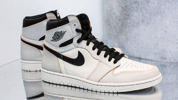 Pánské Boty Nike Air Jordan 1 Sb Světle Šedé