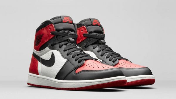 Pánské Boty Nike Air Jordan 1 Se Širokou Špičkou Černá Bílý Červený