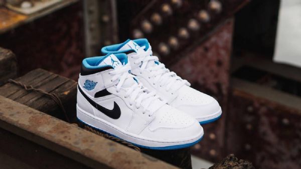 Pánské Laserové Boty Nike Air Jordan 1 Mid Tops Modré