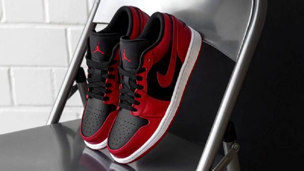 Pánské Široké Boty Nike Air Jordan 1 Low Tops Reverse Červený Bílý