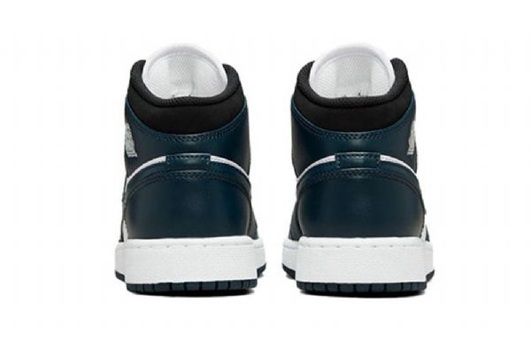 Retro Basketbalové Boty Nike Air Jordan 1 Mid Tops Gs Pro Muže V Tmavě Modré Barvě