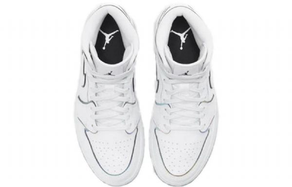 Retro Basketbalové Boty Nike Air Jordan 1 Mid Tops Se Pro Ženy Bílé