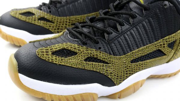 Pánské Boty Nike Air Jordan 11 Ie Low Tops Croc Olive Zelená Černá