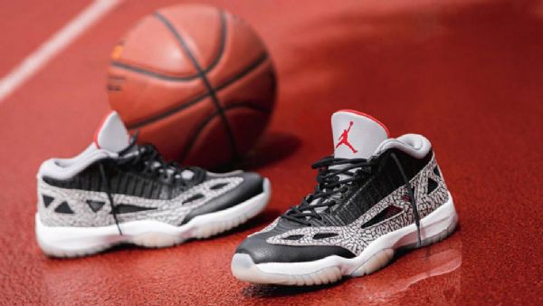 Pánské Nízké Boty Nike Air Jordan 11 Černé