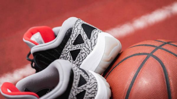 Pánské Nízké Boty Nike Air Jordan 11 Černé