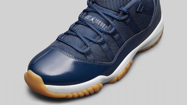 Pánské Polobotky Nike Air Jordan 11 V Tmavě Modré Barvě
