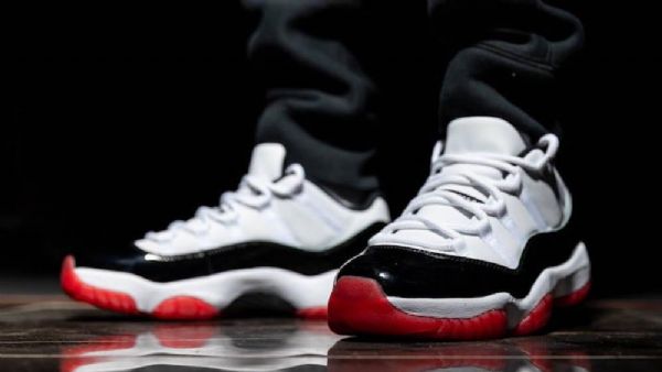 Pánské Široké Boty Nike Air Jordan 11 Low Tops Concord Bílá Černá