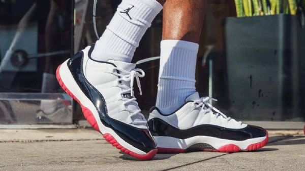 Pánské Široké Boty Nike Air Jordan 11 Low Tops Concord Bílá Černá